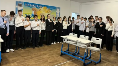 8 желтоқсан күні Қазақстан Республикасының Тәуелсіздік күнін тойлау қарсаңында мектебімізде 8-ші сынып оқушылары арасында «История Независимости – история предков» атты іс-шара өтті