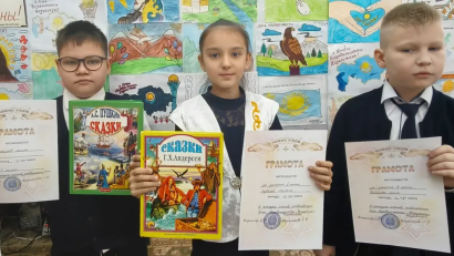 13 декабря среди учеников 4-х классов состоялся конкурс чтецов «Елімді жырлаймын!», посвященный Дню Независимости