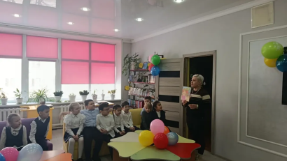 «Балалар кітапханасы» әлеуметтік жобасы аясында 2026 жылдың 3 ақпанында мектеп кітапханасында 1-сынып оқушылары үшін «Оқырман болуға ұмтыл - кітапханаға жазыл» атты іс-шара өтті