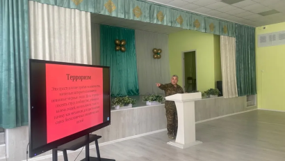 В преддверии Всемирного дня гражданской обороны (1 марта) педагог-организатор НВиТП Бакибаев К.К. провёл для учащихся 9–11 классов профилактическое мероприятие «Безопасность» на тему: «Терроризм и экстремизм как угроза национальной безопасности»