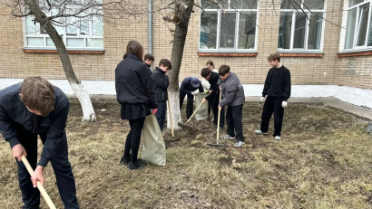 В рамках республиканской акции «Таза Қазақстан» 8 апреля обучающиеся 8 «В» класса провели «Чистый четверг»